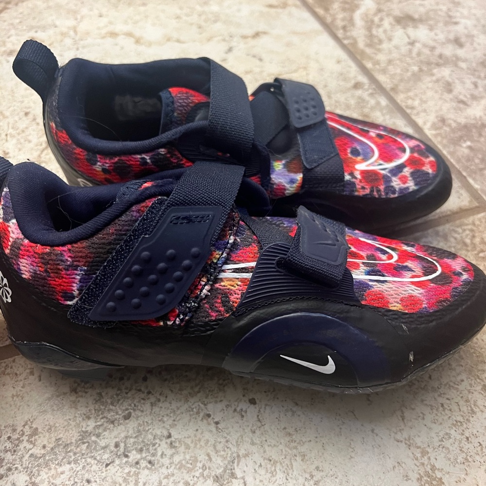 Nike cycling shoes